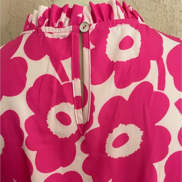 Pretty Flower Top - Picture 5 of 5